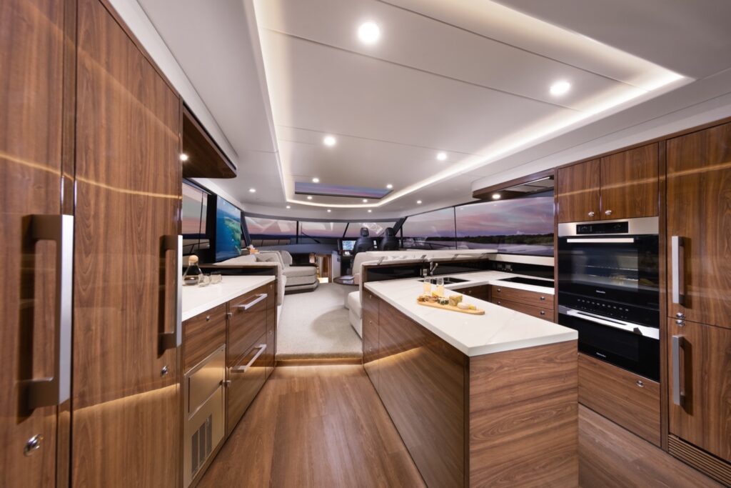 Maritimo S75 galley